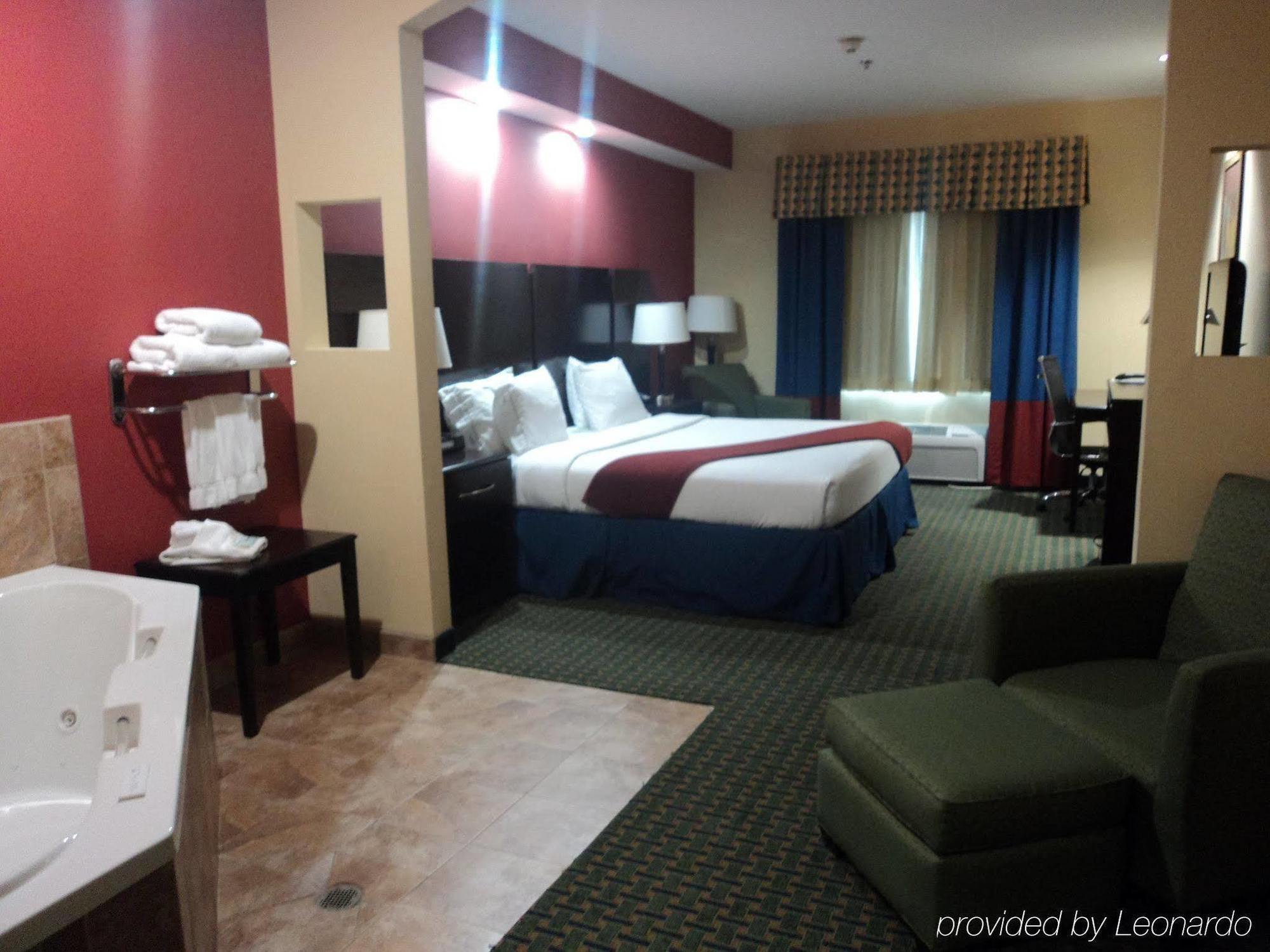 Holiday Inn Express & Suites Lubbock West By Ihg Chambre photo